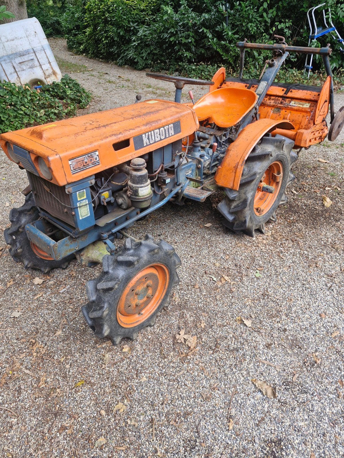 Kubota B6000 Minitractor 4 wiel drive met frees, Ophalen, Gebruikt