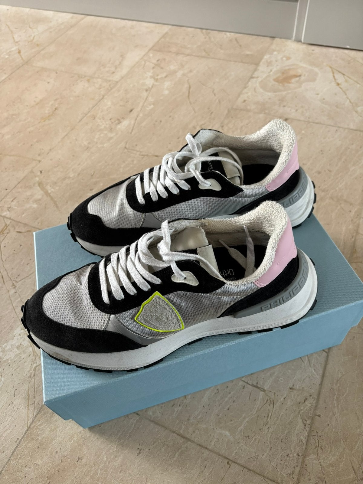 Philippe model sneaker maat 39, Ophalen of Verzenden, Zo goed als nieuw, Sneakers of Gympen