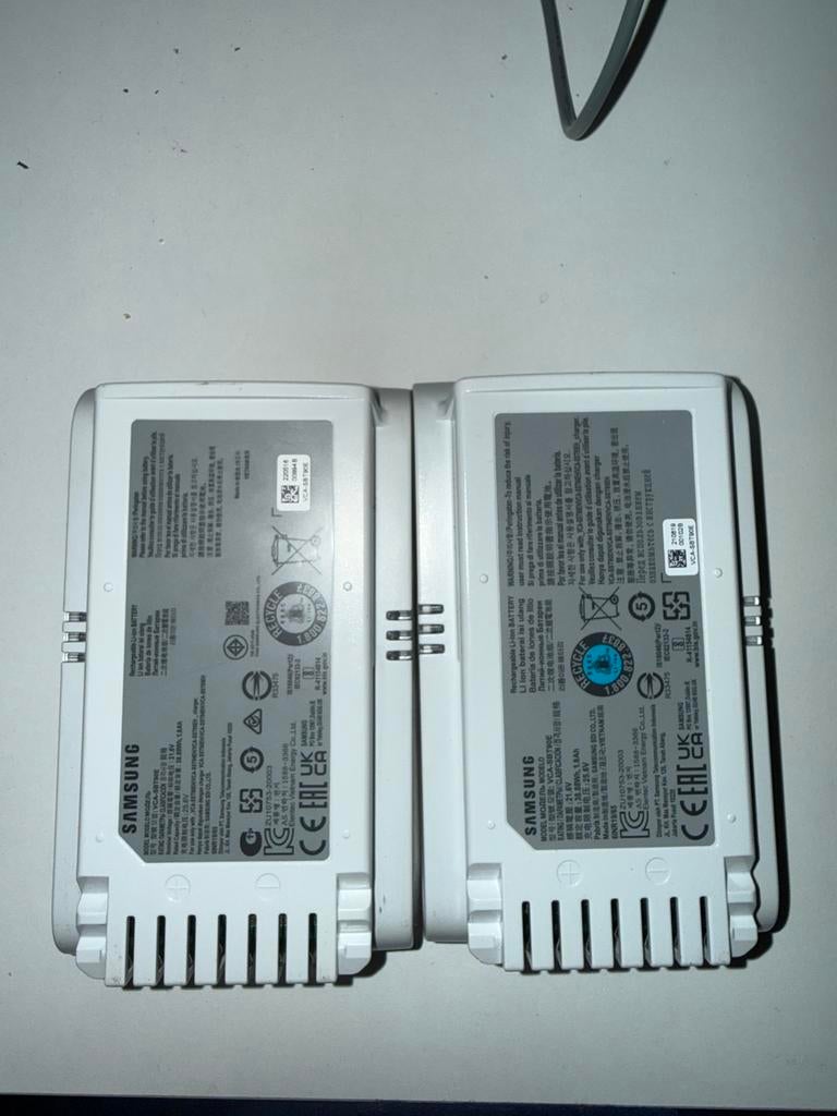 Samsung Jet 70/75 Oplader met 2 Accu's (1 Nieuw, 1 Gebruikt), Ophalen, Gebruikt