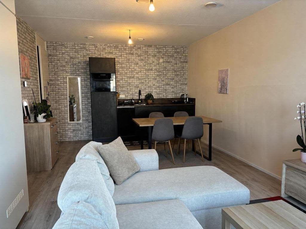 Heerhugowaard - kamer, 18 m2, max. 2 personen, excl., Minder dan 20 m², Overige regio's