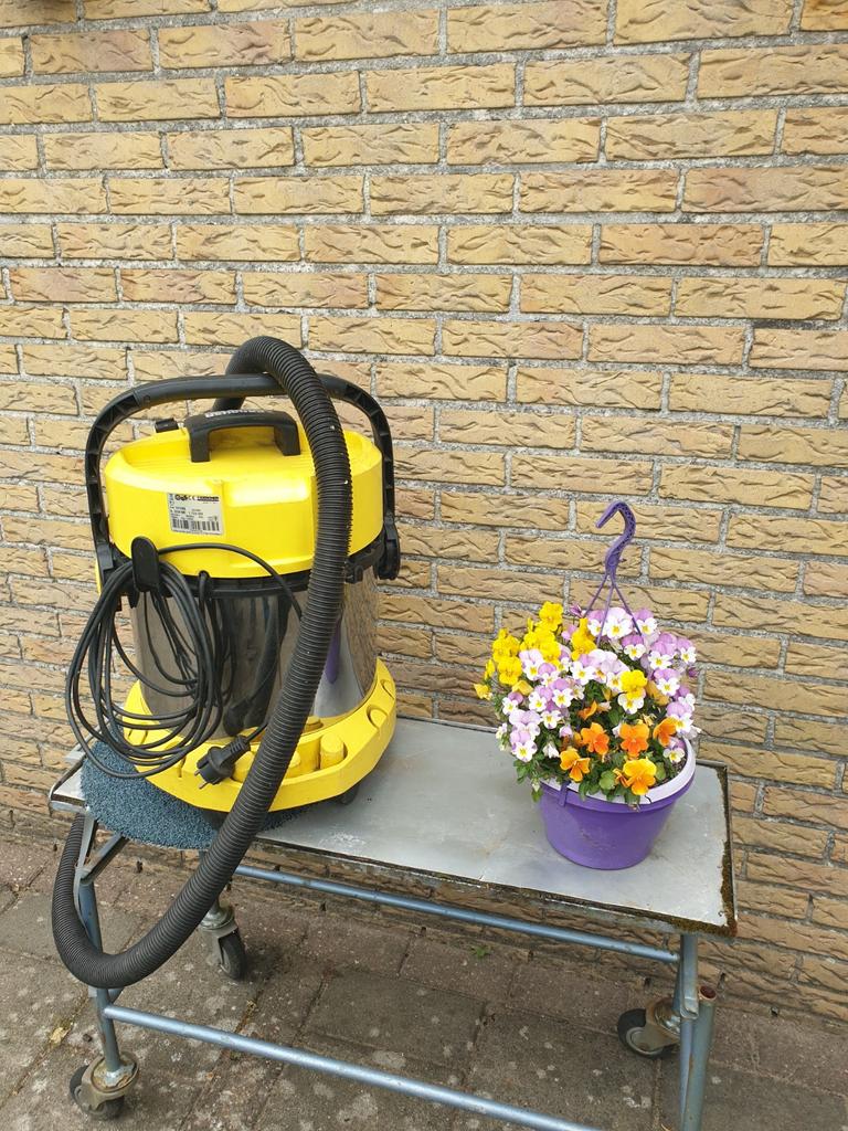 Karcher stofzuiger   droog of nat  als nieuw, Ophalen of Verzenden, Zo goed als nieuw