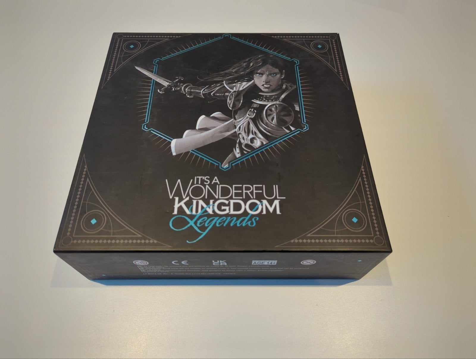 It's a Wonderful Kingdom: Legends Edition - Engelstalig, Hobby en Vrije tijd, Ophalen of Verzenden