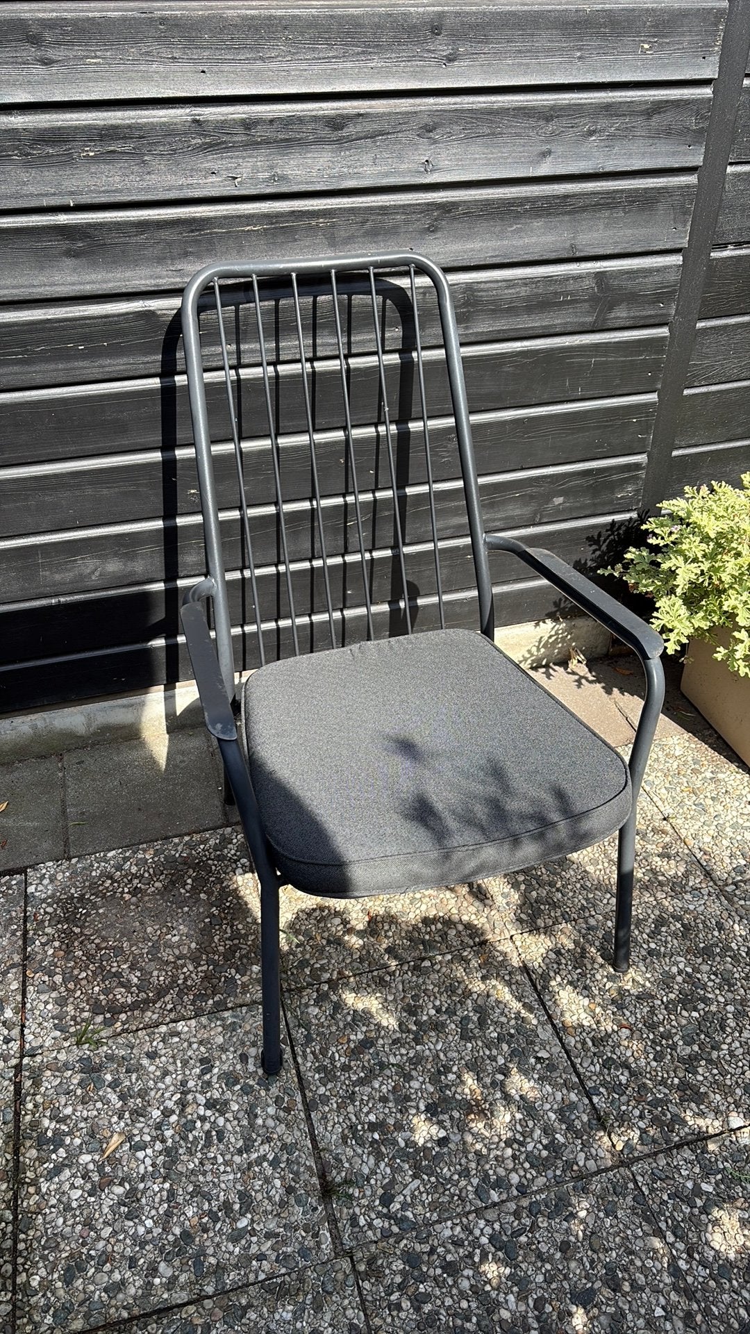 Zwarte tuinstoel - Gratis ophalen!, Ophalen, Gebruikt, Overige materialen