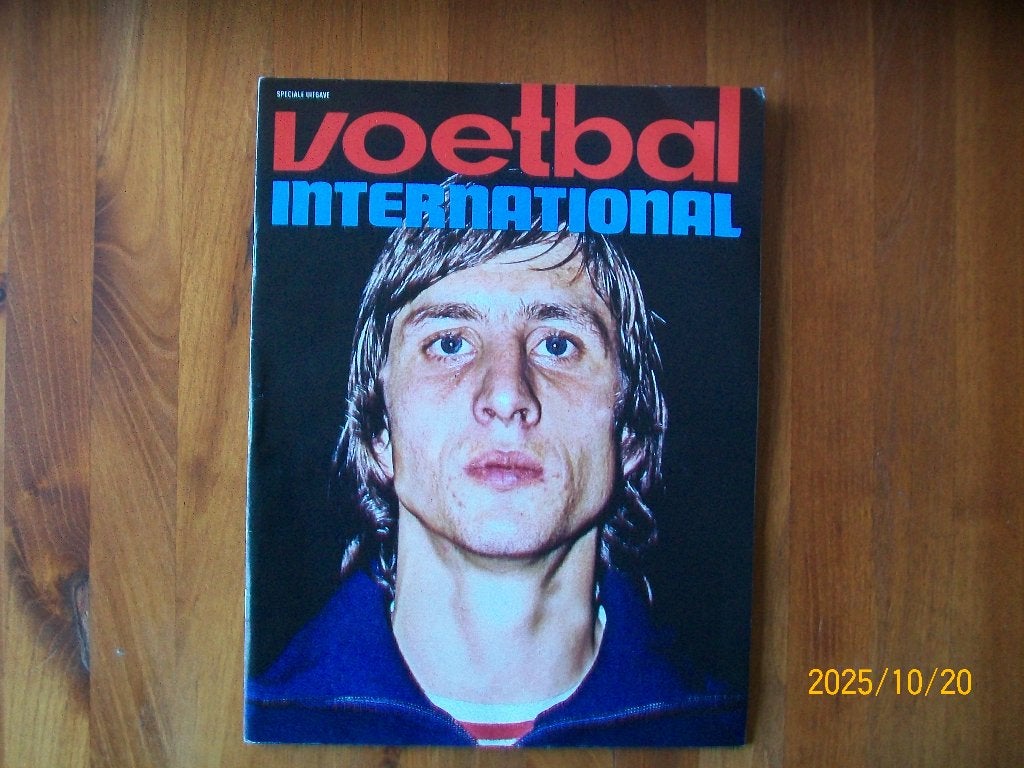 Johan Cruyff - Ode aan Nummer 14 ( Voetbal International), Verzenden, Zo goed als nieuw, Ajax, Boek of Tijdschrift