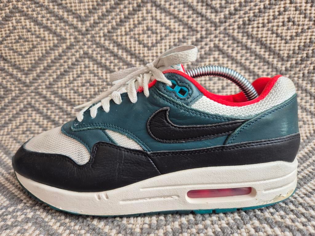 Nike Air Max 1
LeBron James Liverpool F.C 42, Overige kleuren, Nike, Ophalen of Verzenden, Sneakers of Gympen