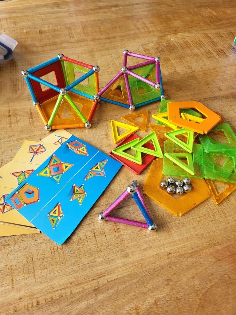 Geomag magnetisch constructiespeelgoed - 2 sets, Ophalen of Verzenden, Zo goed als nieuw, Jongen of Meisje