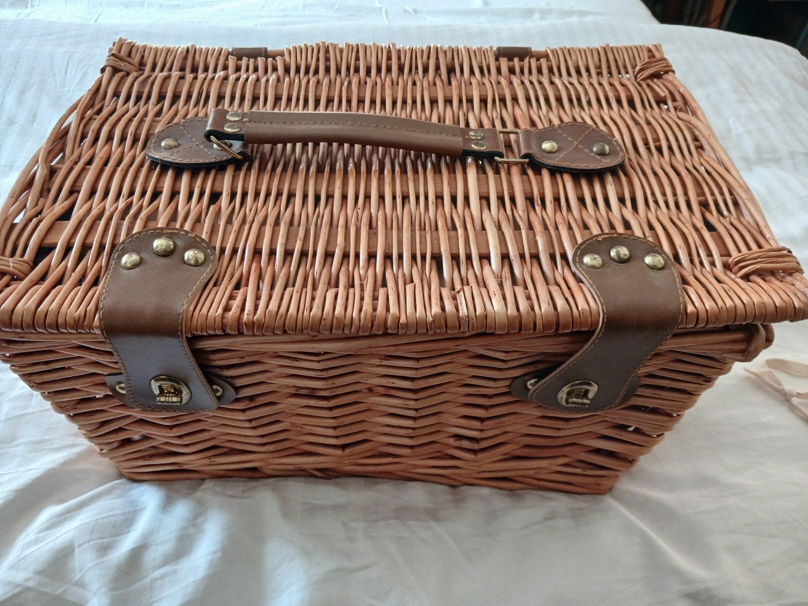 Complete picknickmand met accessoires en deken, Ophalen, Zo goed als nieuw