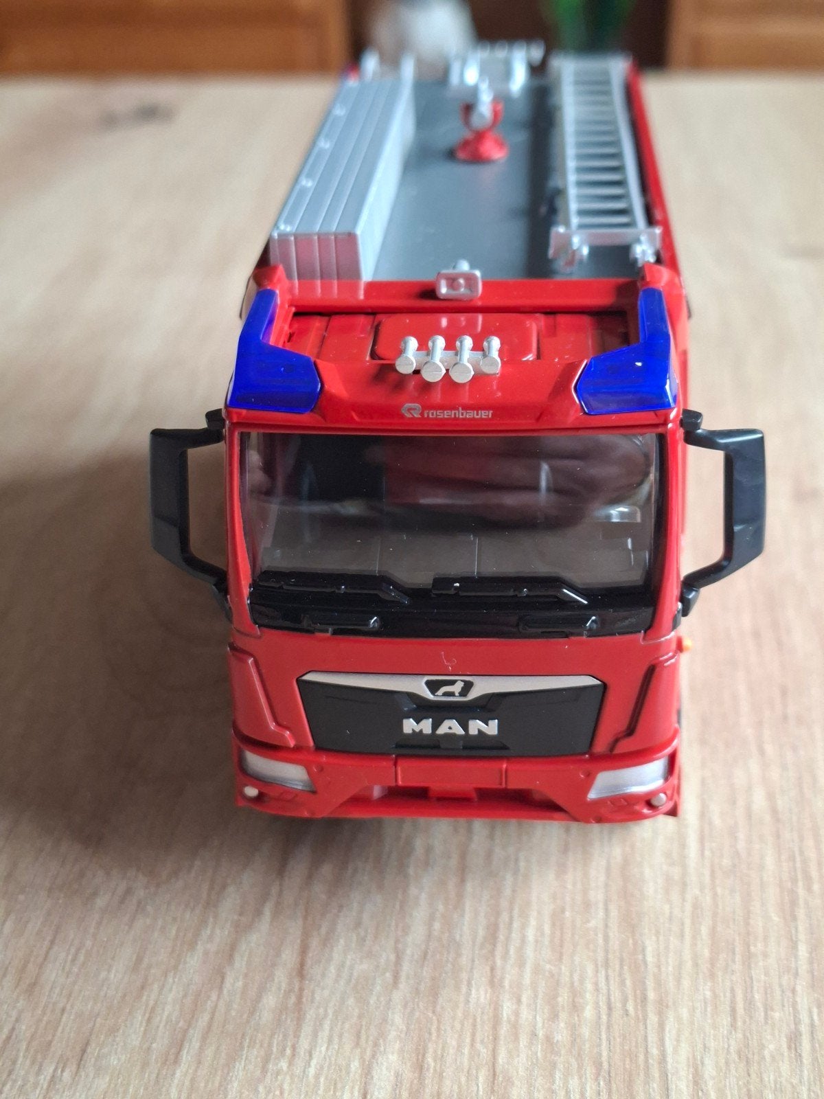 Wiking Rosenbauer AT (MAN TGM) Brandweerwagen 1:43, Ophalen of Verzenden, Nieuw, Overige merken
