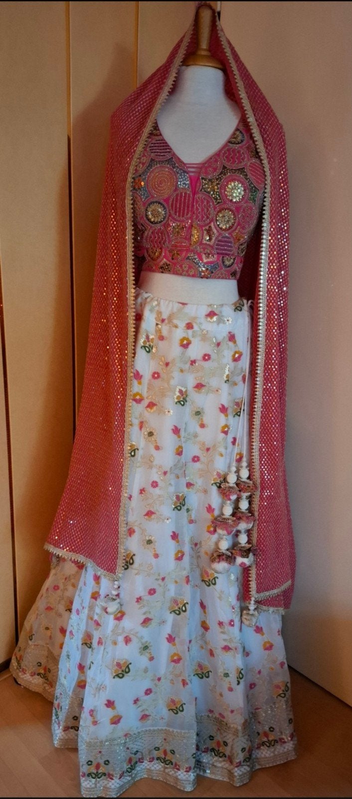Nieuwe Indiase Lehengas - Diverse Uitvoeringen, Ophalen of Verzenden, Nieuw, Meerkleurig, Overige typen