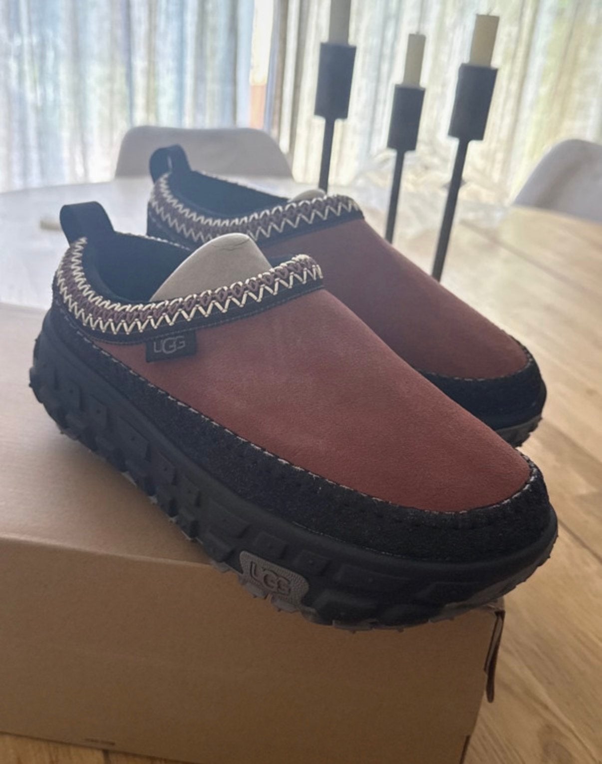 Nieuwe UGG Venture Daze - Maat 43, Ophalen of Verzenden, Nieuw, Pantoffels of Sloffen