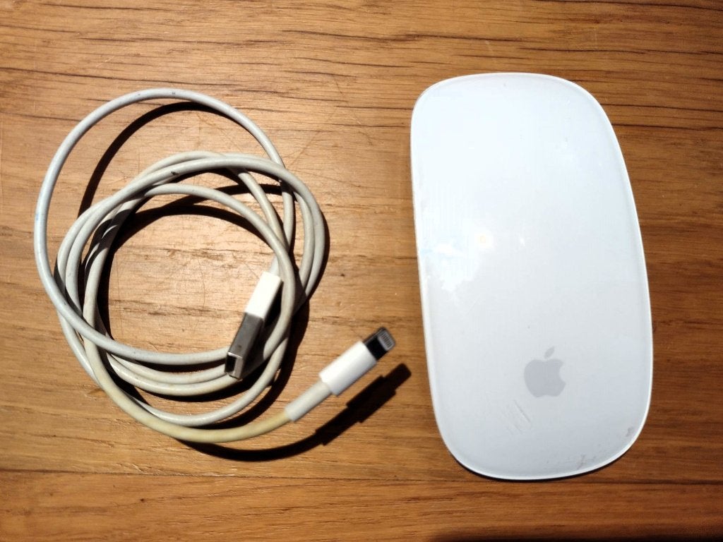 Apple draadloze muis A1657, Muis, Gebruikt, Ophalen of Verzenden, Draadloos