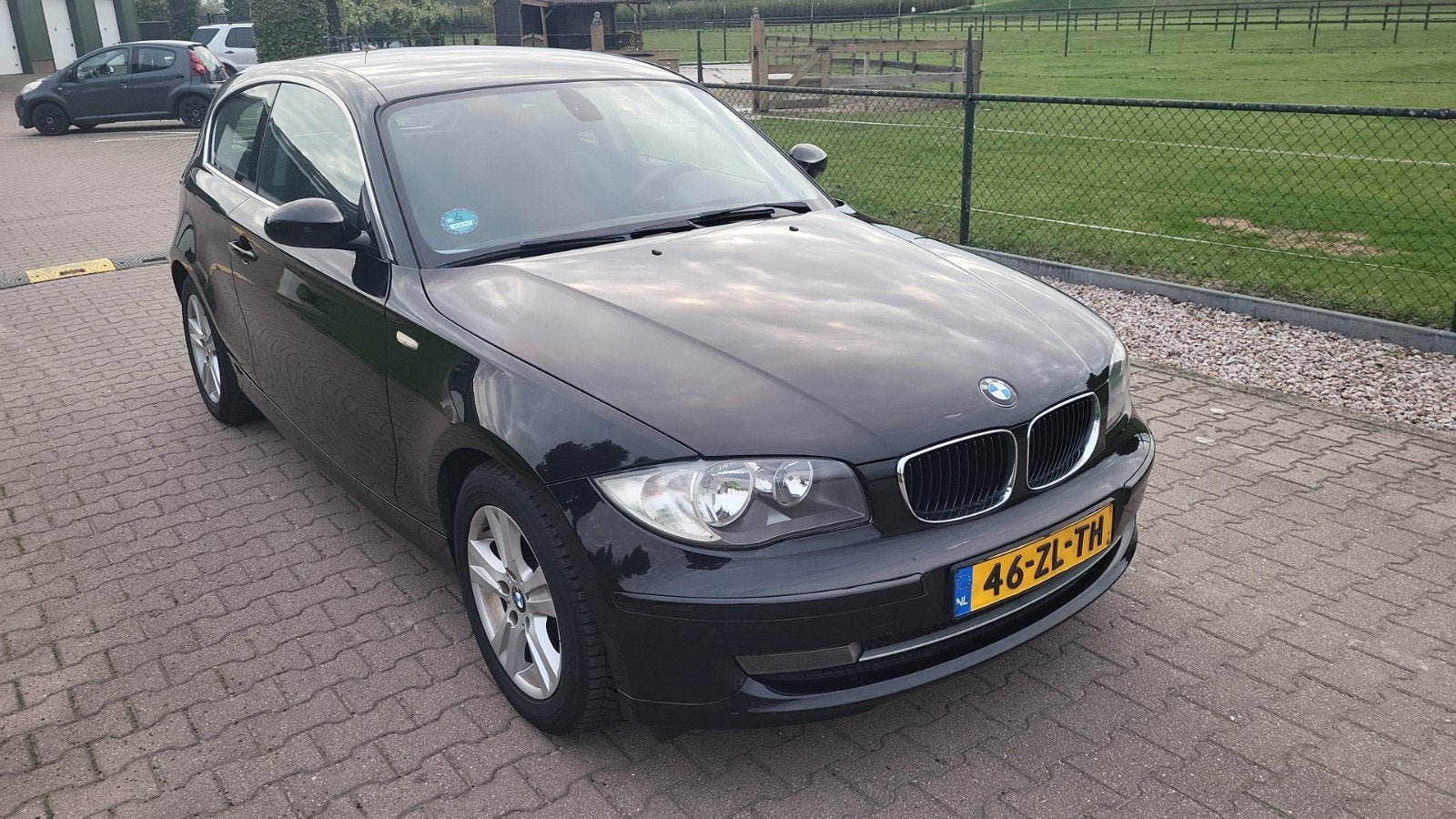 BMW 1-Serie 116I 3DR 2008 Zwart nieuwe APK!, 1-Serie, Achterwielaandrijving, 4 cilinders, Origineel Nederlands