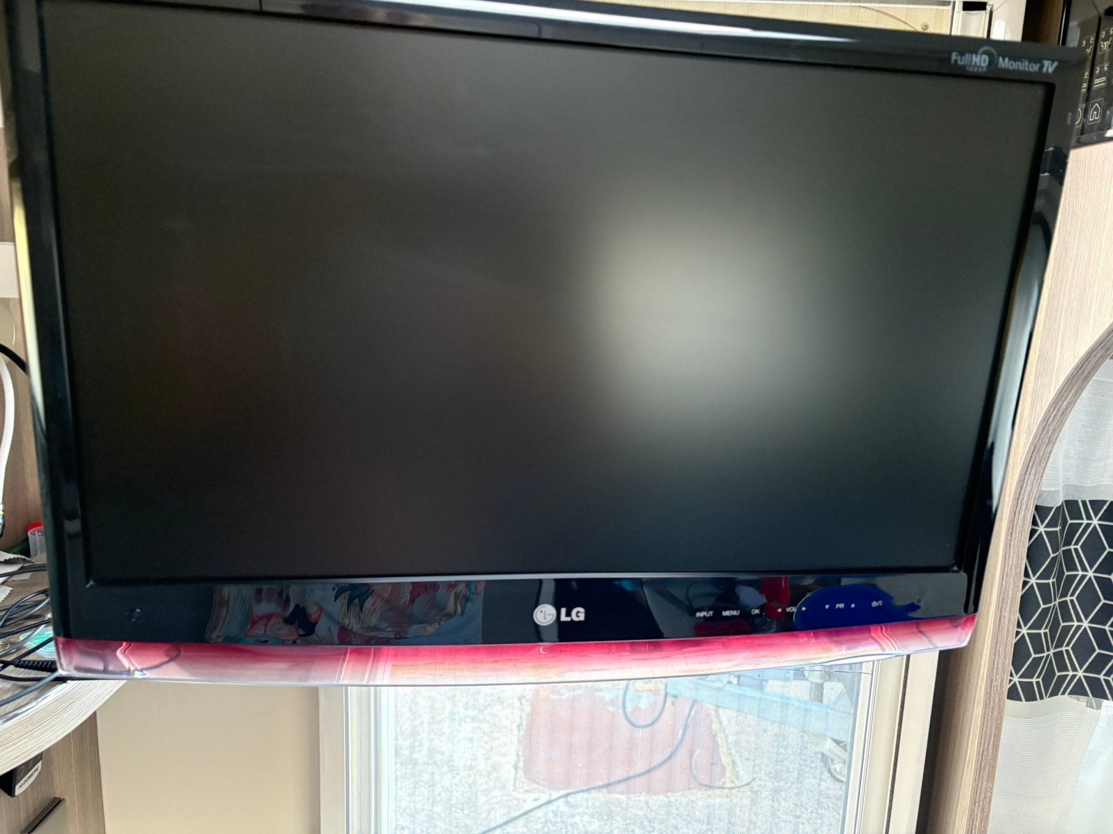 Tv voor in de camper of caravan LG, Verzenden, Zo goed als nieuw, 50 Hz, LG