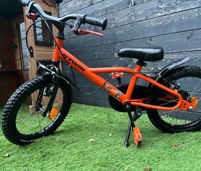 B'Twin Jongensfiets 16 inch - Oranje, Gebruikt, Velgrem, Minder dan 49 cm, Ophalen