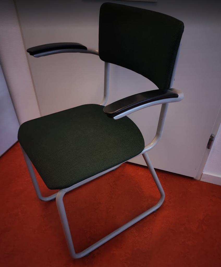 Ahrend buisframe vintage sledestoel, Ophalen of Verzenden, Gebruikt, Metaal, Eén