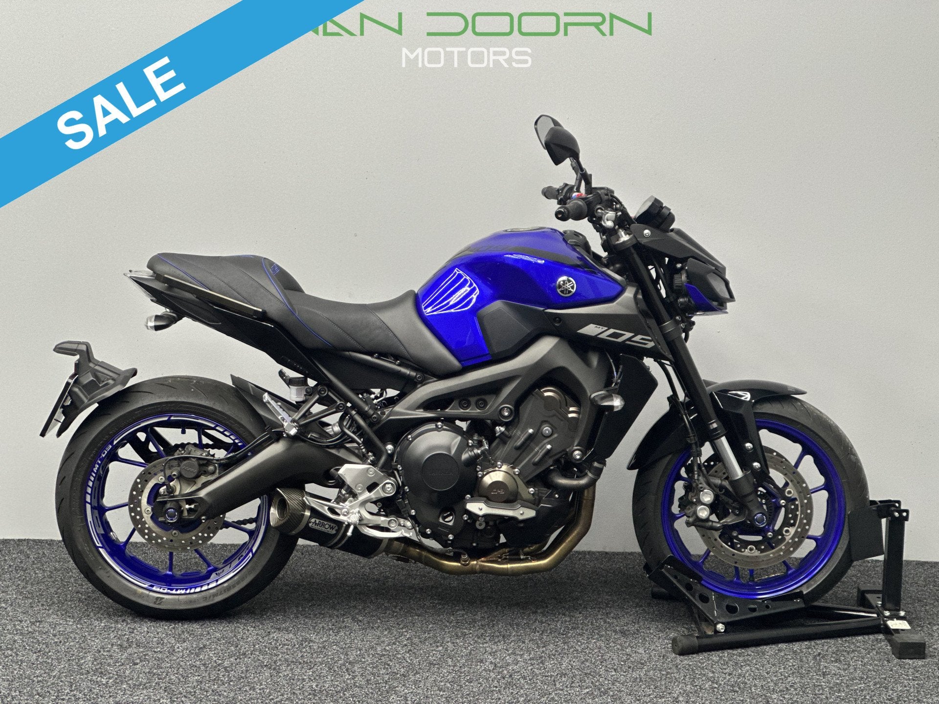 Yamaha SALE! MT-09 ABS | Full Arrow | Custom Seat | 2019 | M, Info@vandoornmotors.nl, Meer dan 35 kW, 847 cc, Handgeschakeld