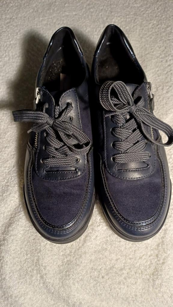 Luftpolster veterschoenen. Mt 39, Ophalen of Verzenden, Zo goed als nieuw, Blauw, Sneakers of Gympen