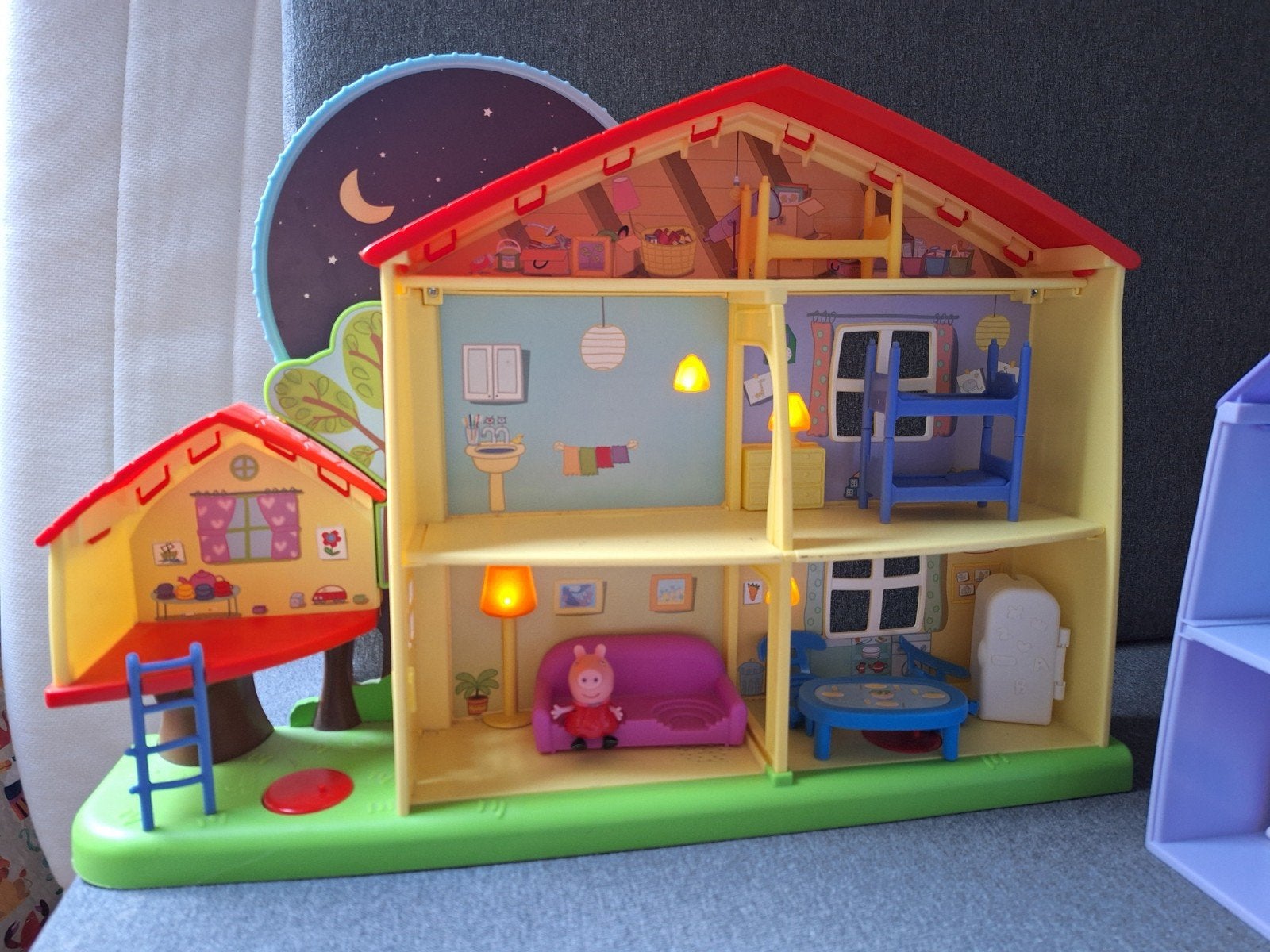 Peppa Pig Speelset: Huis, Boomhut en Auto. Sint of kerst tip, Kinderen en Baby's, Ophalen of Verzenden, Gebruikt, Poppenhuis