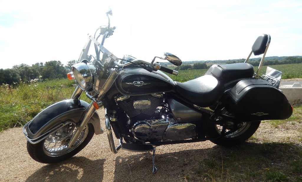 Suzuki c800 vl800, Cardan-aandrijving, 2 cilinders, Occasion, Chopper