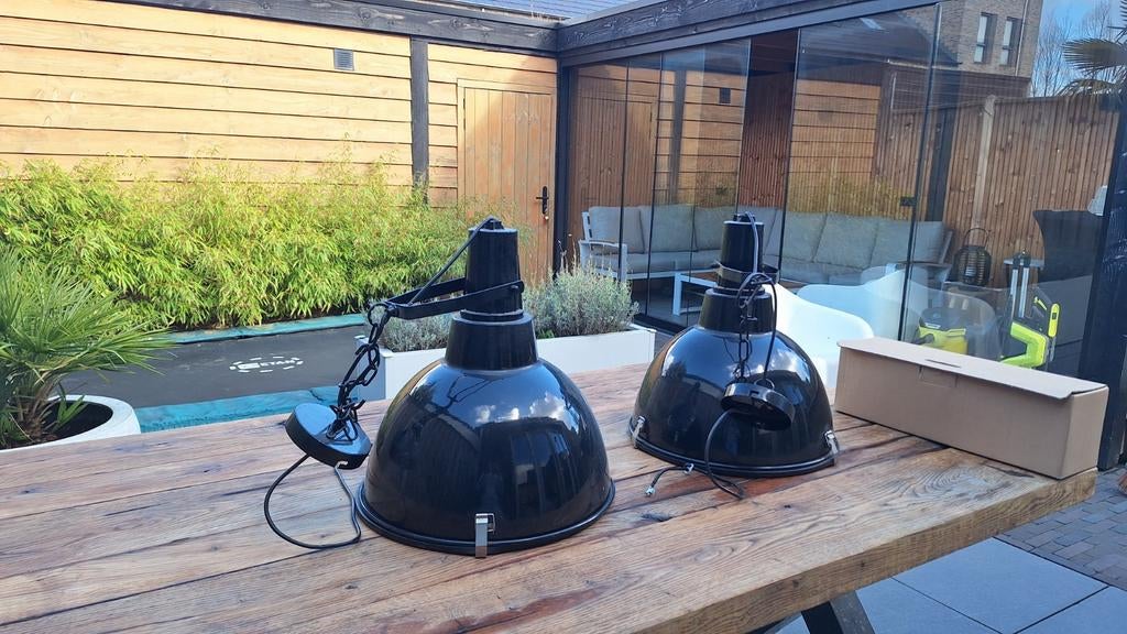 Karwei hanglampen Brent, Ophalen