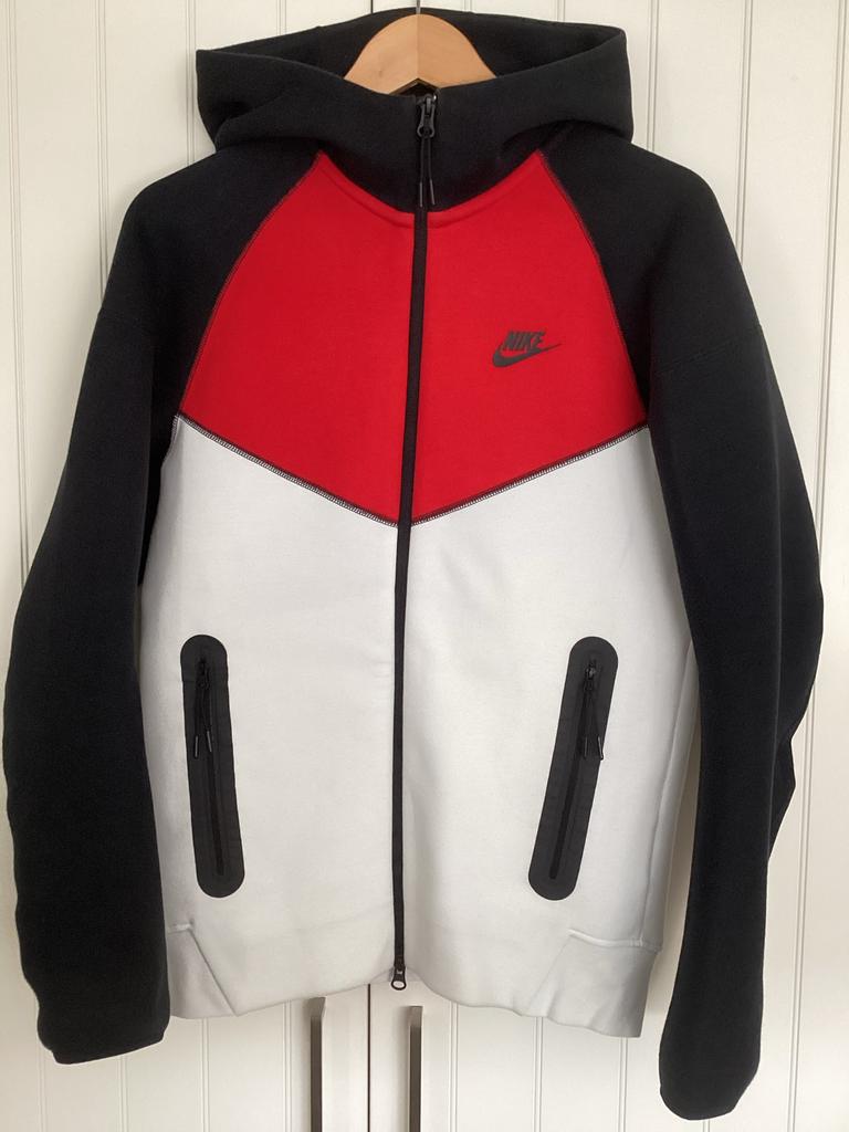 Nike Tech Fleece vest wit zwart rood - XS, Ophalen, Jongen of Meisje, Trui of Vest, Zo goed als nieuw