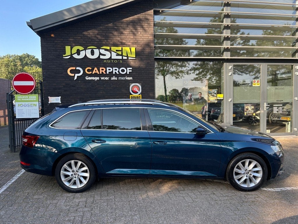 Skoda SUPERB 1.4 TSI IV SP. BNS PHEV, Auto's, Skoda, Gebruikt, Huisgarantie, 4 cilinders, Blauw