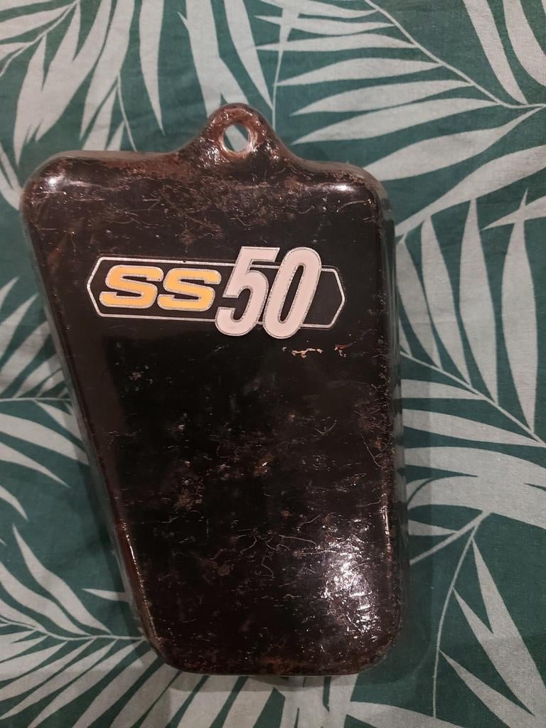 Accu bakje Honda SS50, Fietsen en Brommers, Brommeronderdelen | Oldtimers, Ophalen, Overige typen, Overige merken