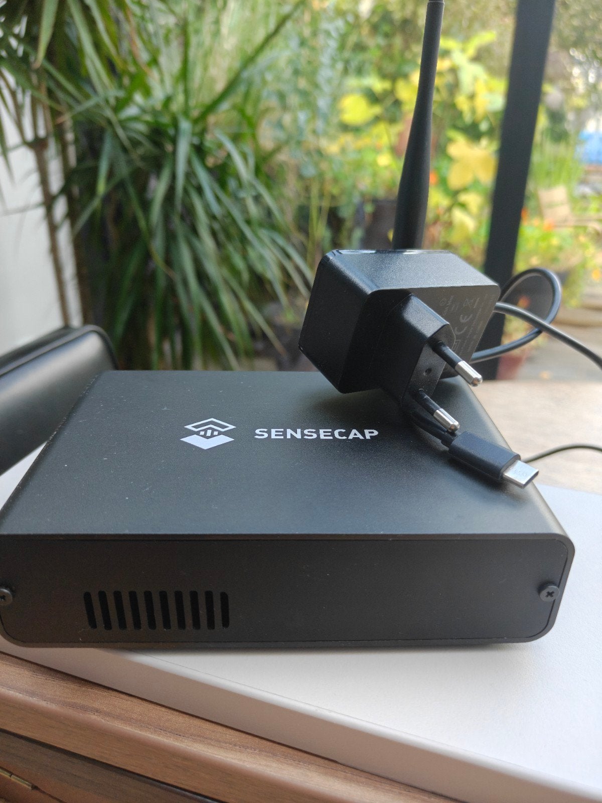 SenseCAP M1 LoRaWAN Indoor Gateway met Antenne, Ophalen of Verzenden, Zo goed als nieuw, Zender en Ontvanger