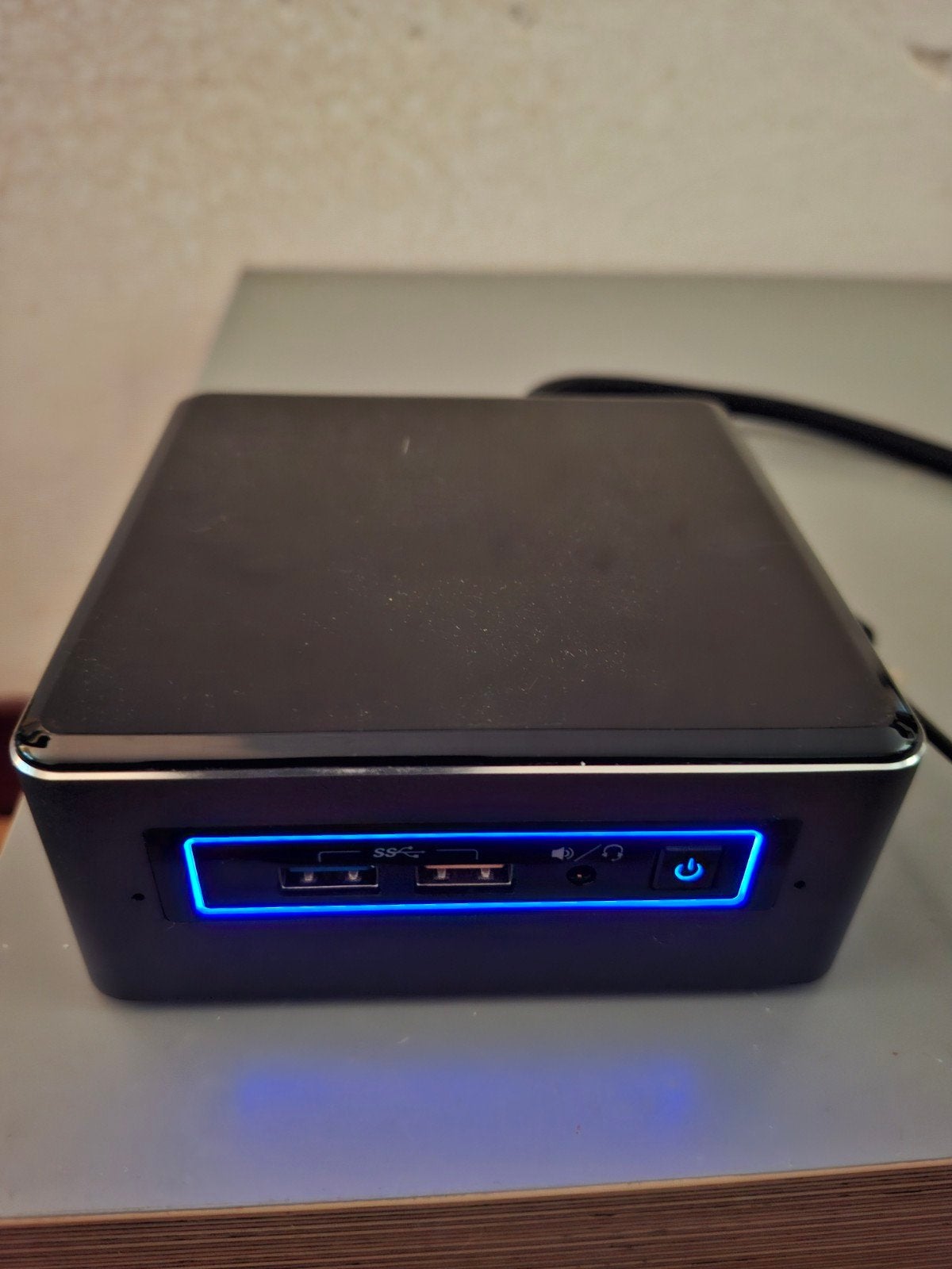 Intel Nuc Mini-PC i3-7130/8GB DDR4/256GB SSD, Ophalen of Verzenden, Zo goed als nieuw, SSD