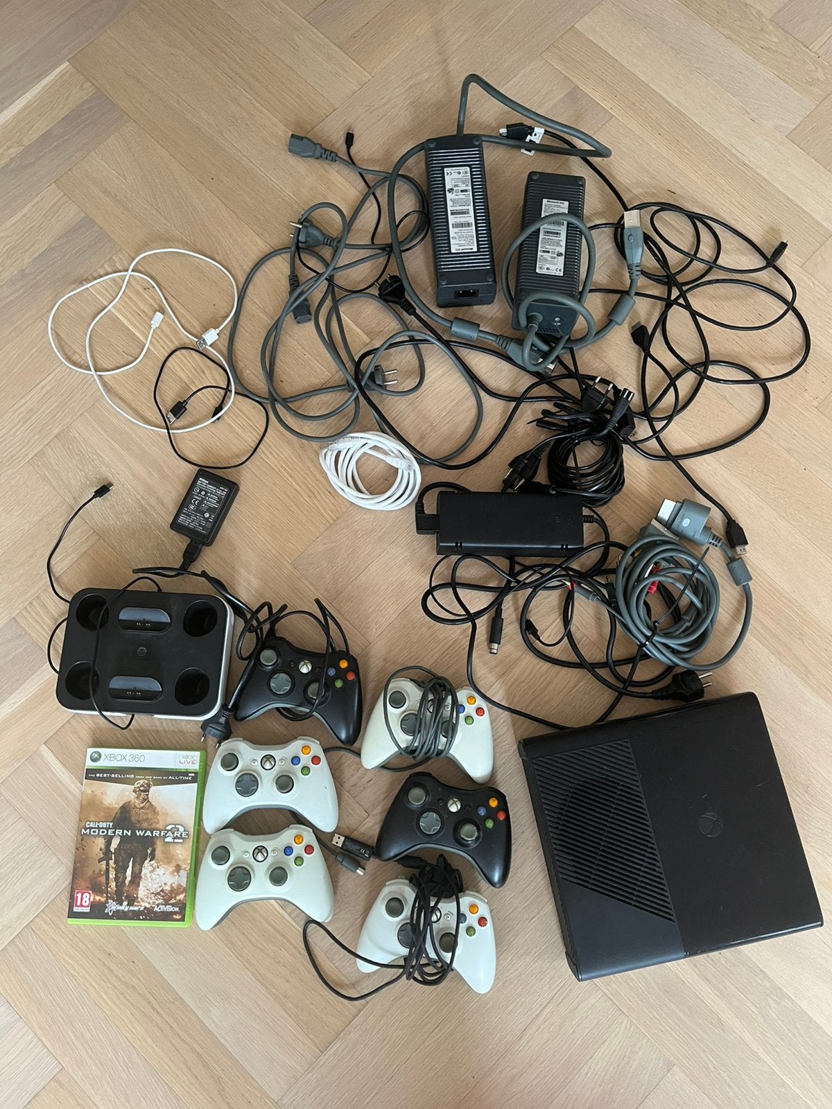 Xbox 360 inclusief 6 controllers console etc, Ophalen of Verzenden, Met 3 controllers of meer