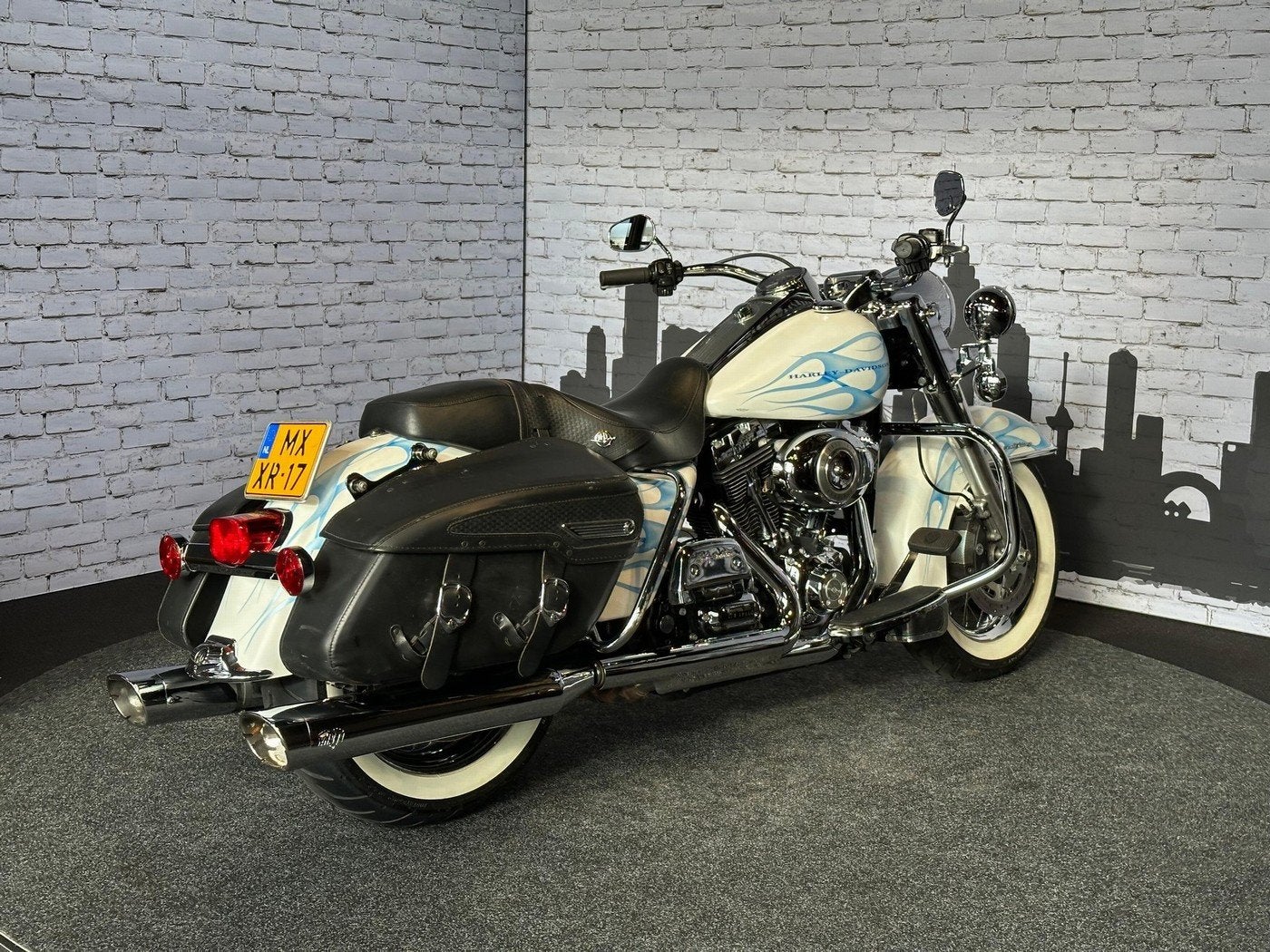 Harley-Davidson FLHRC Road King Classic (bj 2010), Motoren, Laan van Vredenoord 33
2289 DA  RIJSWIJK, NL, Toermotor, Sales@harleydavidsonrotterdam.nl