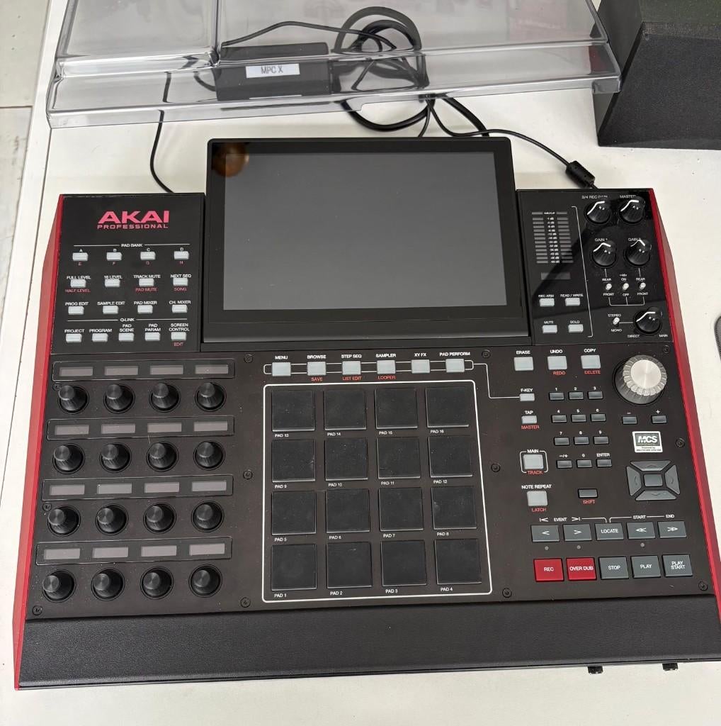 Akai MPC X incl. cover en originele verpakking, Muziek en Instrumenten, Samplers, Ophalen, Zo goed als nieuw