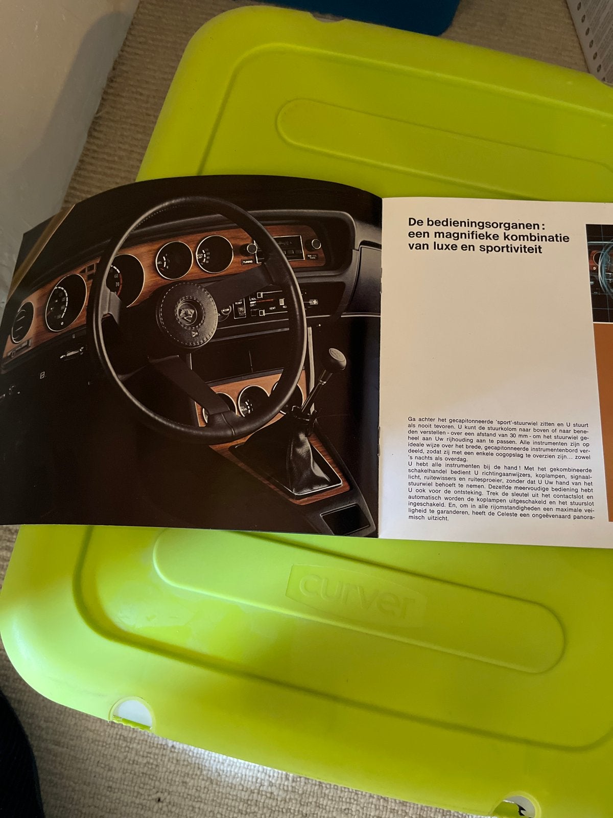 Mitsubishi Colt Celeste brochure (jaren '70), Ophalen of Verzenden, Gelezen, Mitsubishi