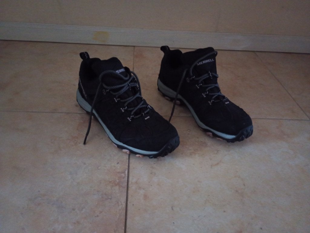 Te koop Merrel dames sportschoenen, maat 42,5, Ophalen, Zo goed als nieuw, Zwart, Wandelschoenen