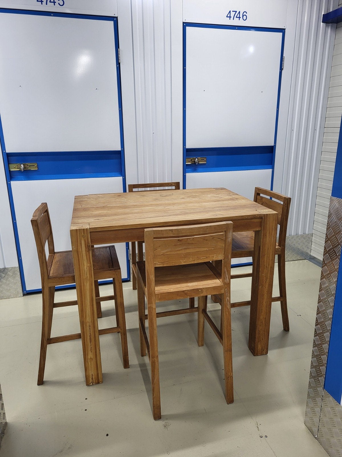 Houten bartafel met 4 barkrukken, Ophalen, Gebruikt, 100 tot 150 cm, Vier personen