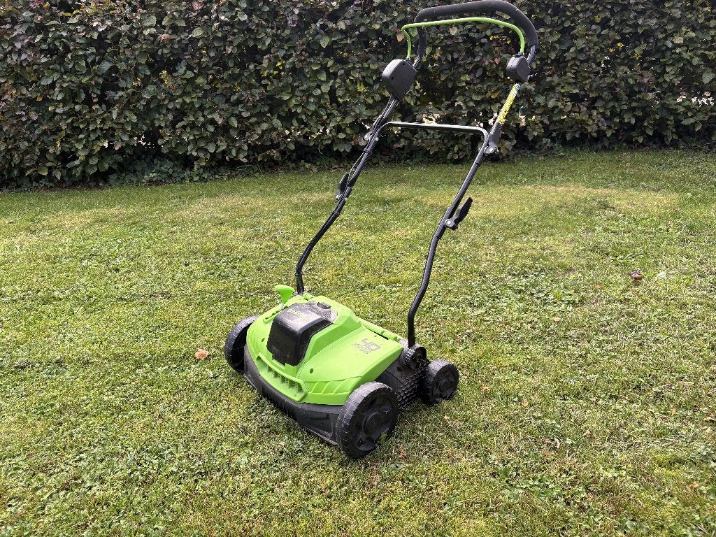 Verticuteermachine Greenworks, Tuin en Terras, Ophalen of Verzenden, Zo goed als nieuw, Accu, Greenworks