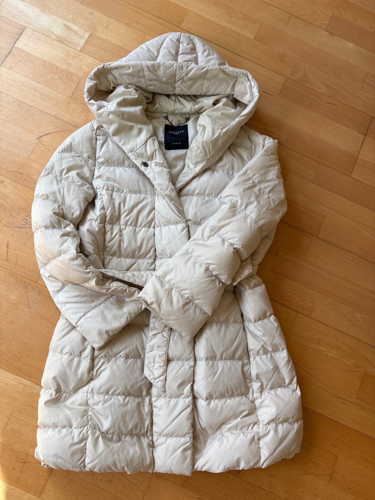 Weekend MaxMara Urban donsjas met capuchon, Ophalen, Gedragen, Maat 42/44 (L), Beige