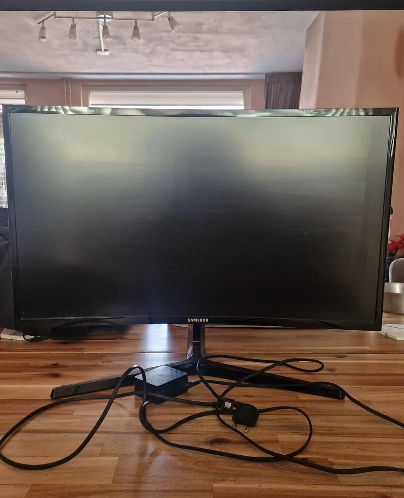Samsung Monitor  27 inch Goede staat, Ophalen, 3 tot 5 ms, Curved, Full HD