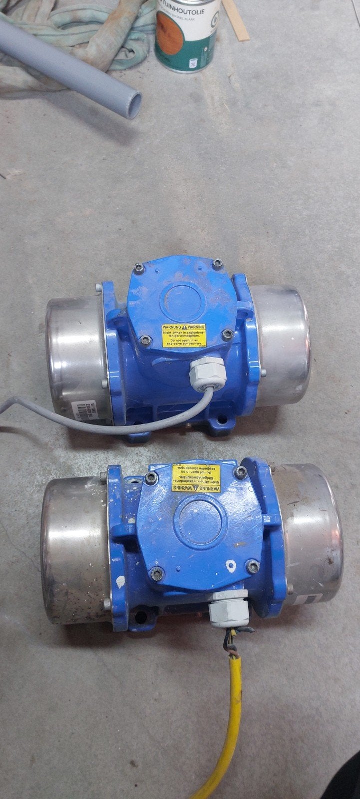 Trilmotor / Onbalansmotor / Vibratiemotor (2 stuks), Ophalen of Verzenden