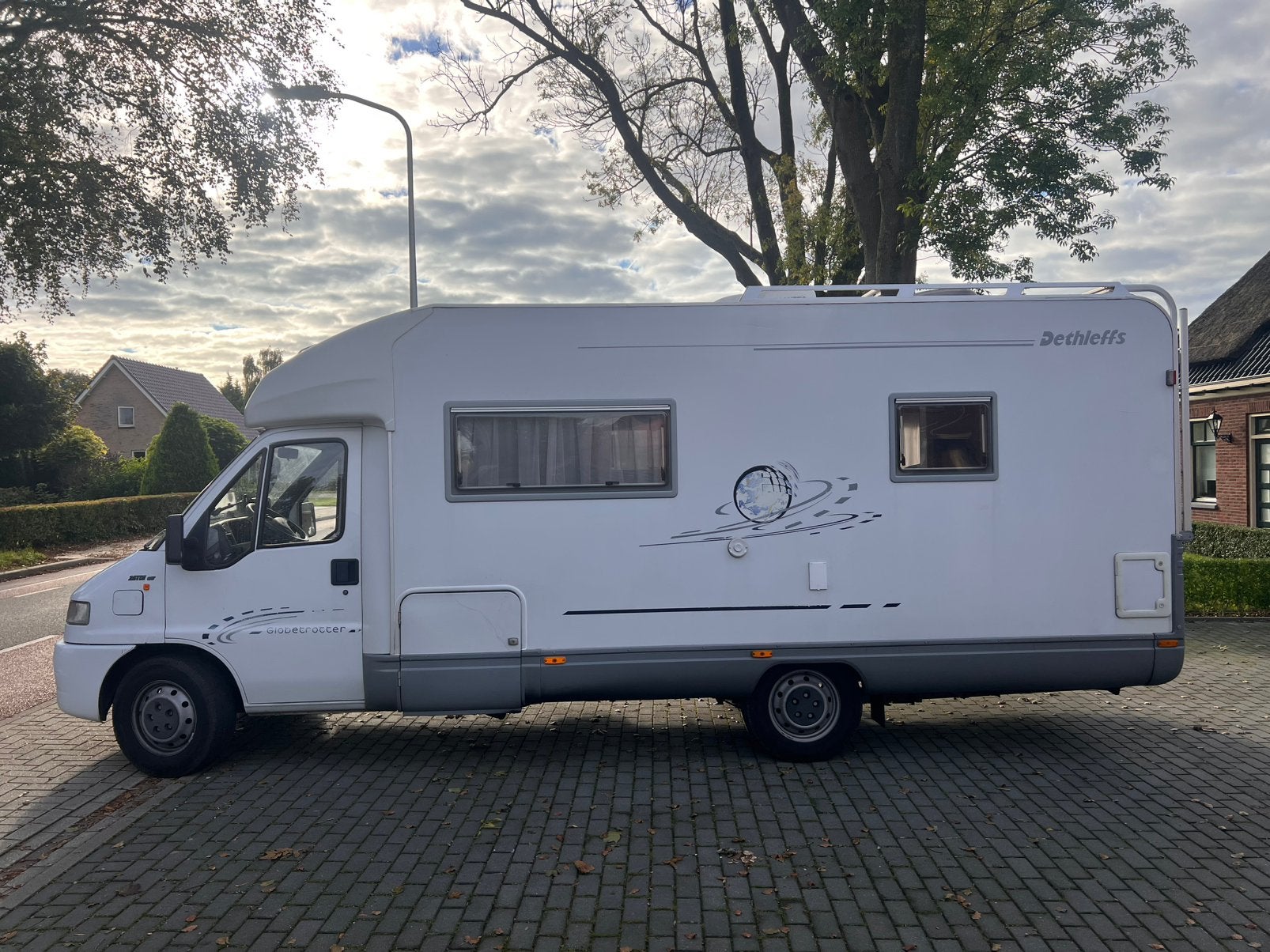 Half integraal camper 4 persoons IN TOP CONDITIE!! 2x airco, Raamblindering, Ringverwarming, Fiat, Treinzit