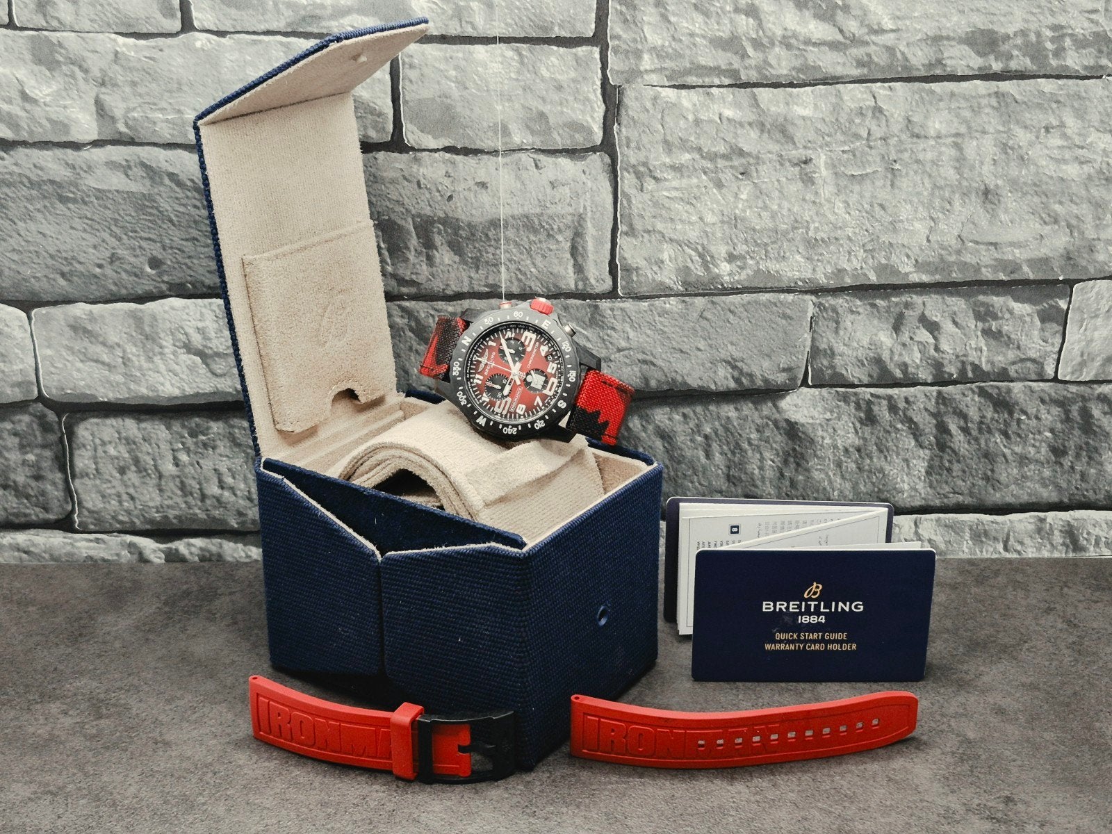 Breitling Endurance Pro Ironman edition, extra camo bandje, Kunststof, Zwitserland, Breitling, Polshorloge