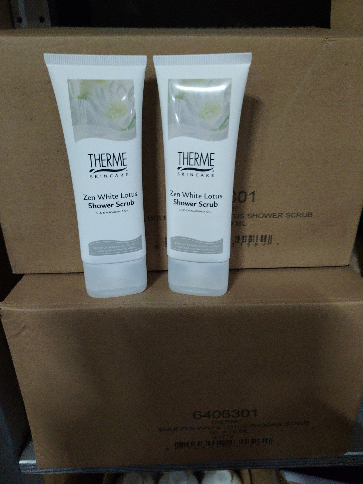 PARTIJ THERME SKINCARE ZEN WHITE LOTUS SHOWER SCRUB, ., Nieuw, Ophalen of Verzenden, .