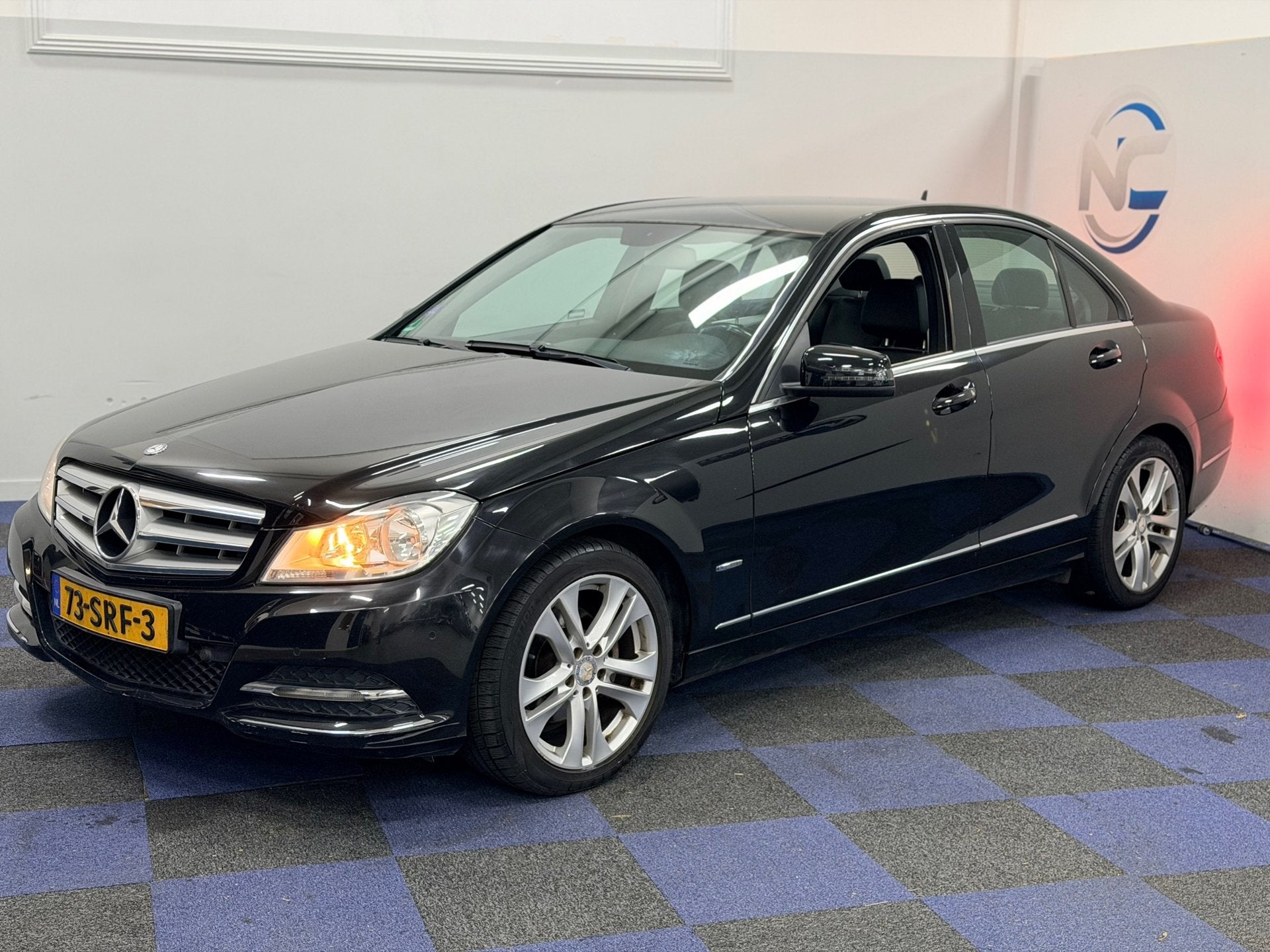 Mercedes-Benz C-klasse 180 Avantgarde / NIEUWE KETTINGSET /, Automaat, 1796 cc, Zwart, Sedan