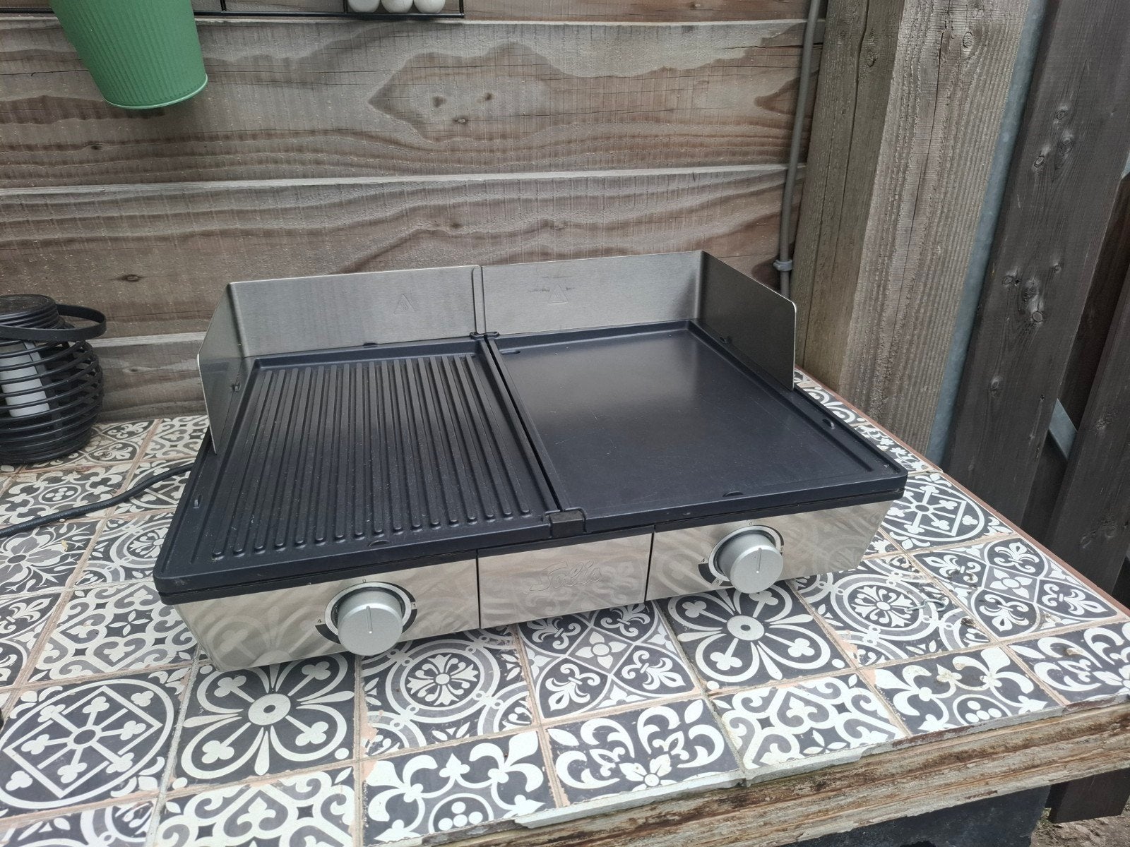 Solis Tafelgrill, Ophalen