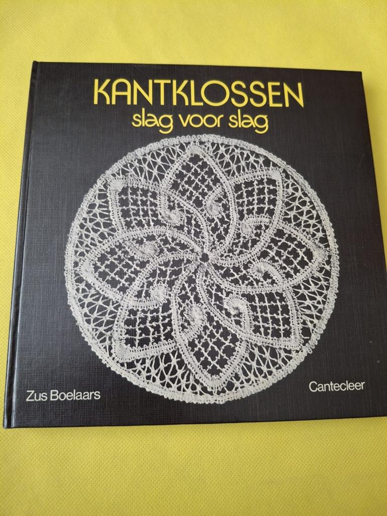Kantklossen slag voor slag - Boek Zus Boelaars, Ophalen of Verzenden