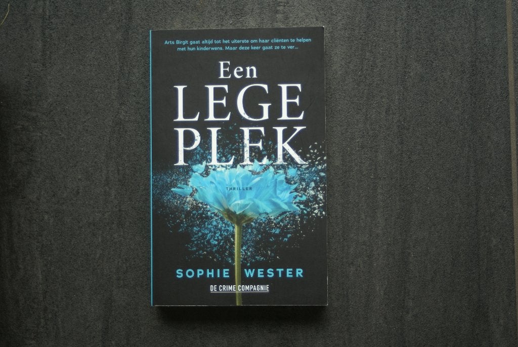 EEN LEGE PLEK..... Sophie Wester... (2023), Ophalen of Verzenden, Zo goed als nieuw
