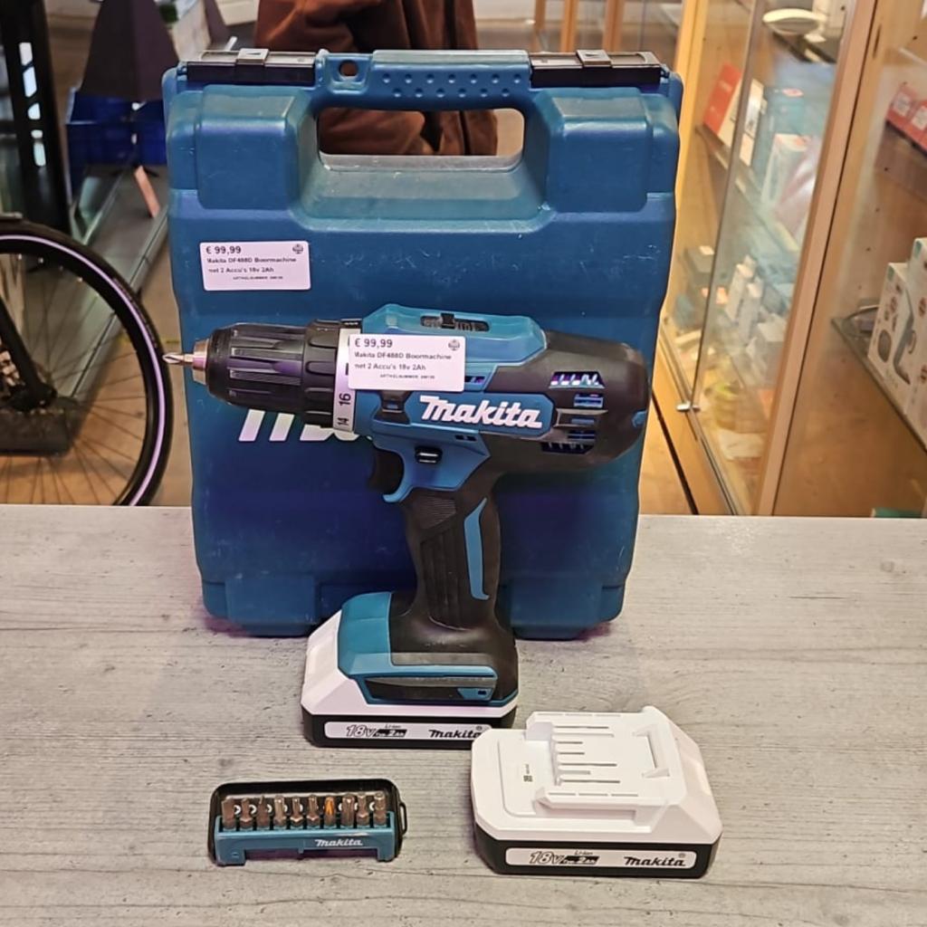 Makita DF488D Boormachine met 2 Accu's 18v 2Ah, Doe-het-zelf en Verbouw, Gereedschap | Boormachines, Makita, Gebruikt, Support@makita.com