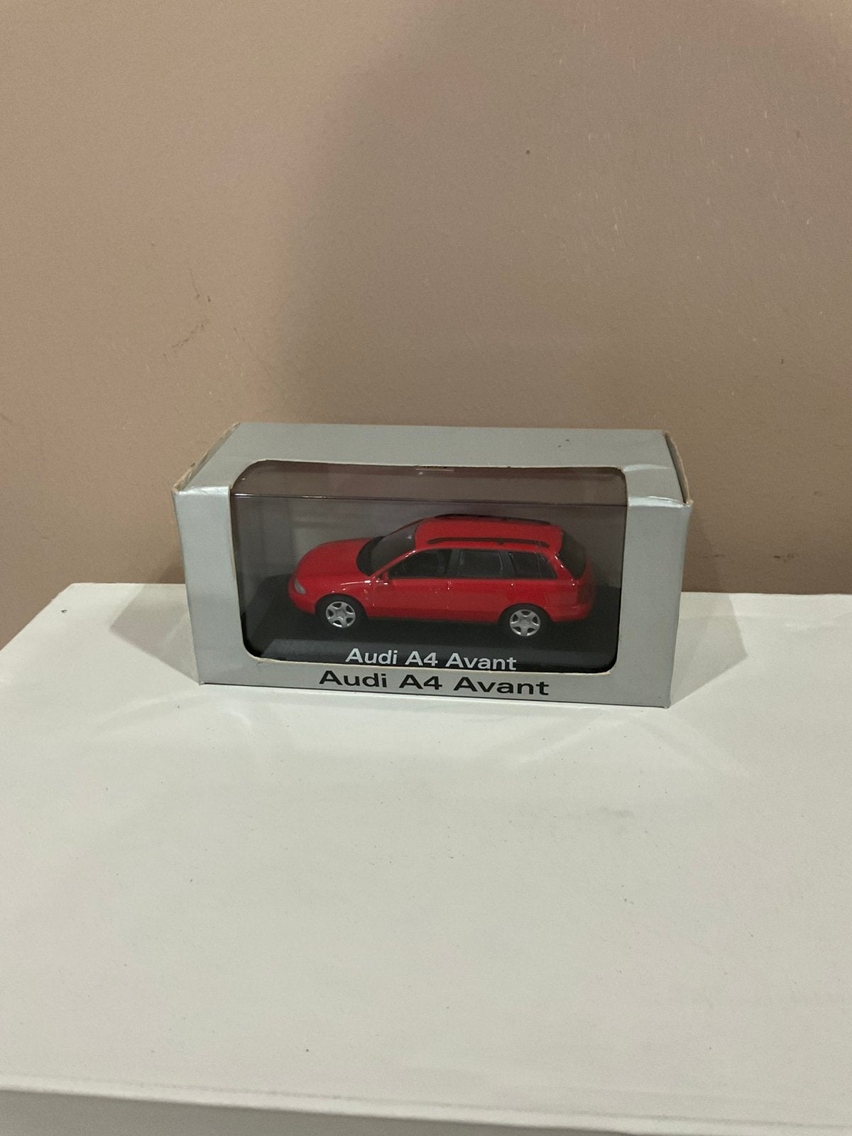 Audi A4 Avant modelauto, Ophalen of Verzenden, Zo goed als nieuw, Auto