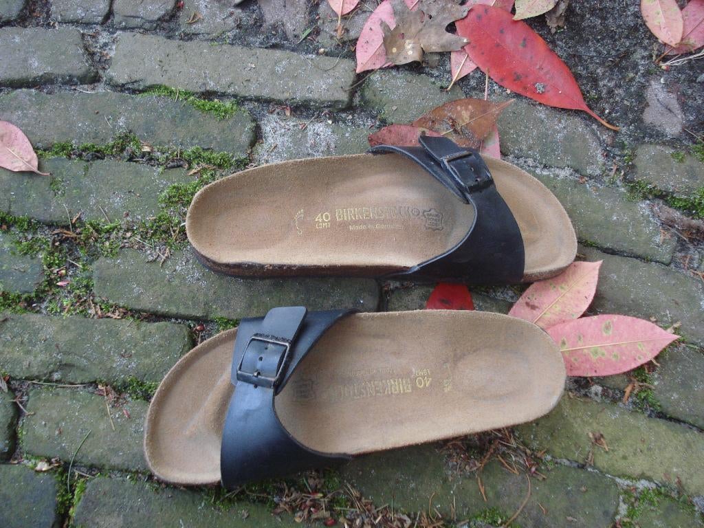 BIRKENSTOCK MADRID 40 ZWART NU GRATIS VERZENDING PER POST, Verzenden, Zwart, Zo goed als nieuw, Slippers