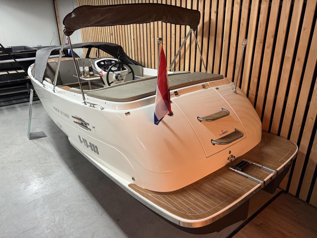 PRIMEUR 710 EXCLUSIVE '100PK SUZUKI' BOEGSCHR KOELKST AUDIO!, Watersport en Boten, Tender, Primeur, Zo goed als nieuw, Zonnedek